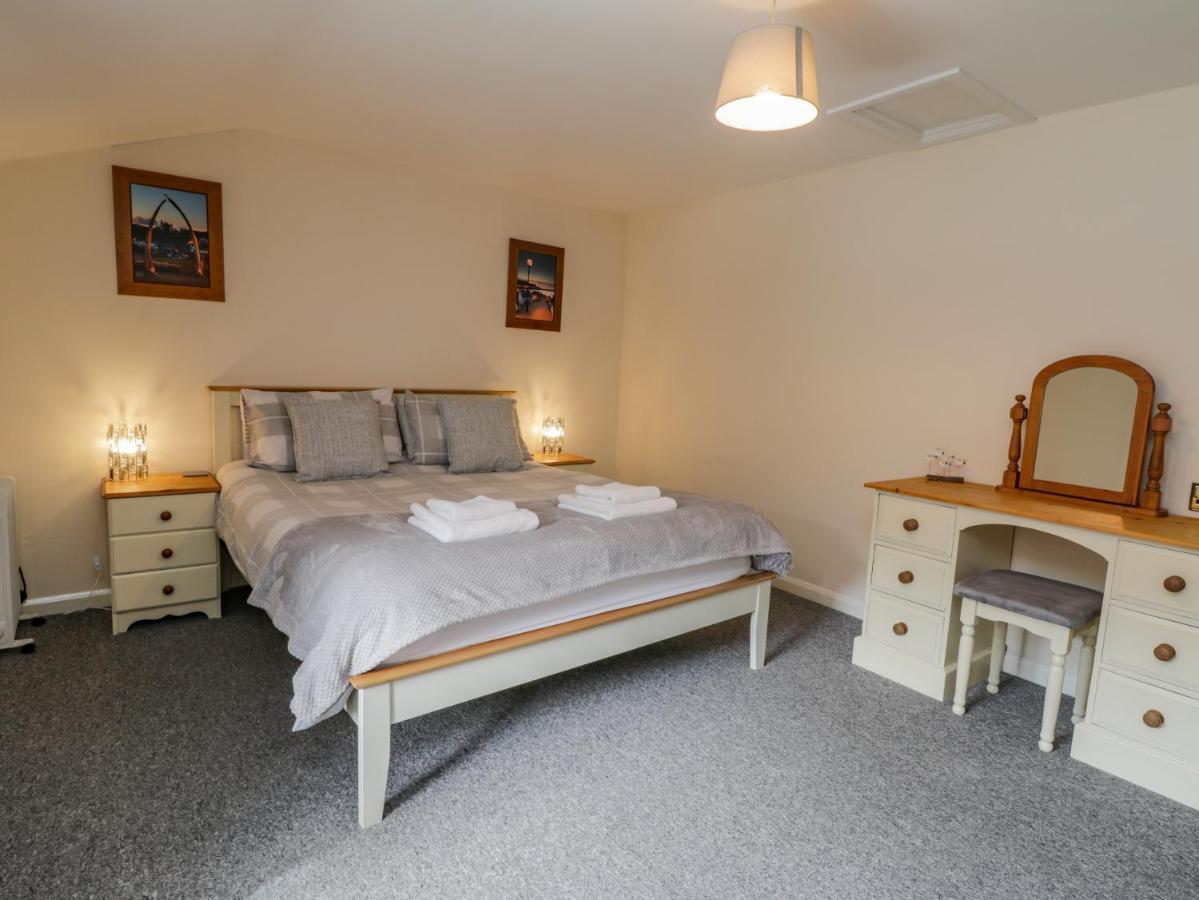 Raygill Cottage Уитби Экстерьер фото